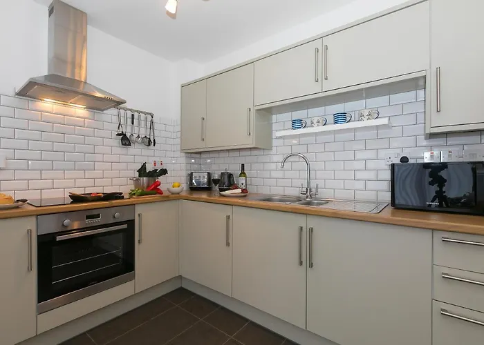 21 Carthew Court Villa St Ives 